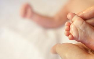 Как да стерилизираме вазелиново масло за новородени