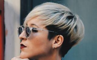 Short haircuts for women over 40 (photo)